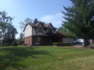painting contractor Lake Orion before and after photo 1752078800406_exteriror-painting40