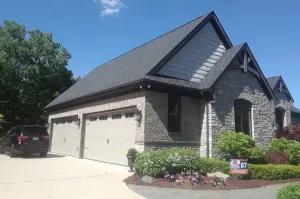 painting contractor Lake Orion before and after photo 1753707223318_exteriror-painting43